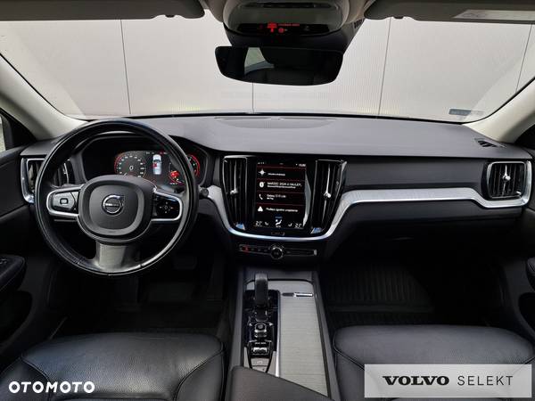 Volvo V60 Cross Country - 12