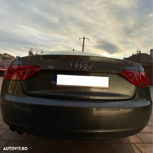 Audi A5 Coupe 2.0 TDI Multitronic - 11