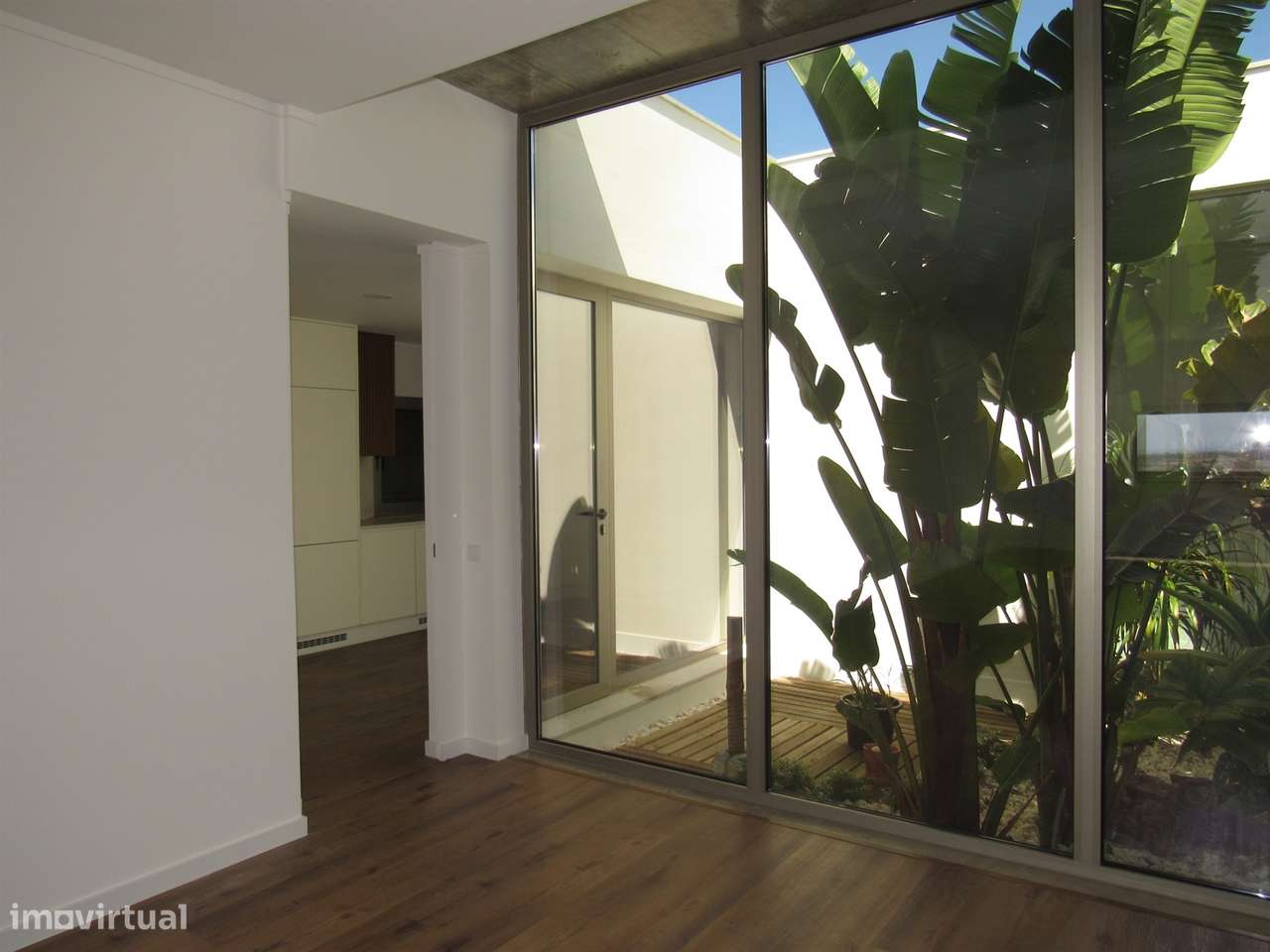 Moradia contemporânea 4 quartos a estrear-6