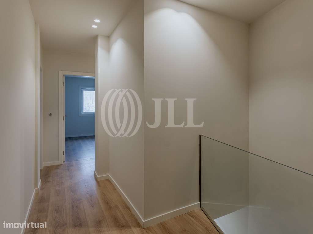 Apartamento T4 duplex jardim privativo nas Antas, Porto-10