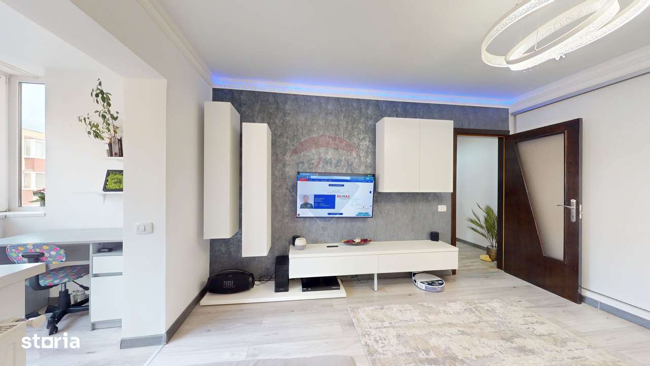 Apartament 3 camere, 2 băi, 2 parcări de vânzare zona Avantgarden 2-4