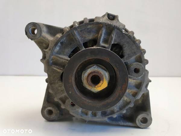 Volvo V70 I 2.0 10V ALTERNATOR 0123310017 80A - 7