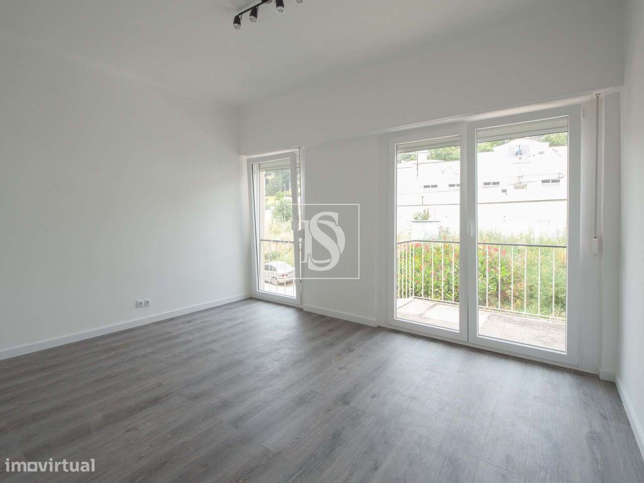 Apartamento T3 na zona central de Vila Franca de Xira - Grande imagem: 4/25