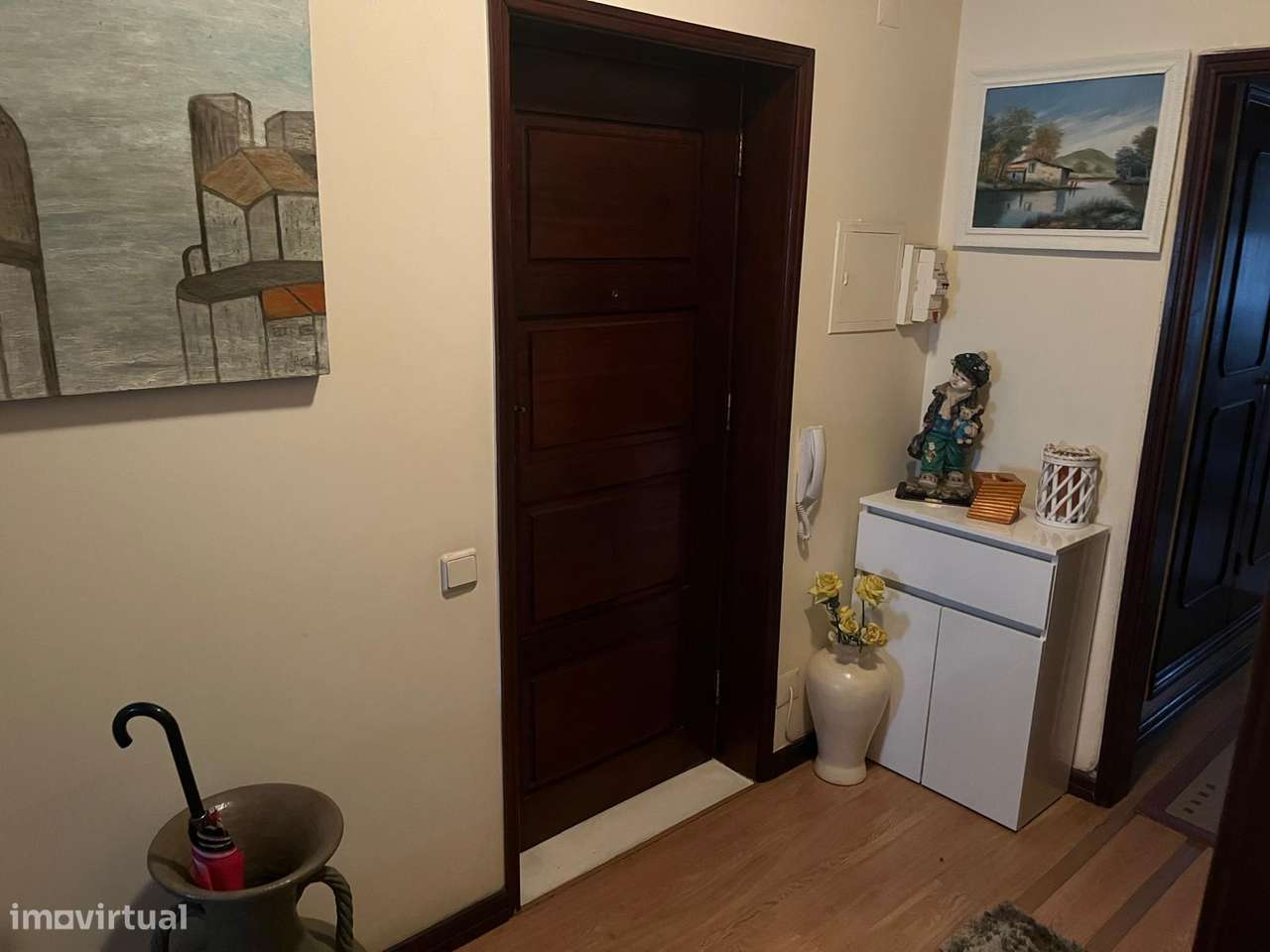 T2+1 com varandas, garagem e excelente localização - Grande imagem: 5/17