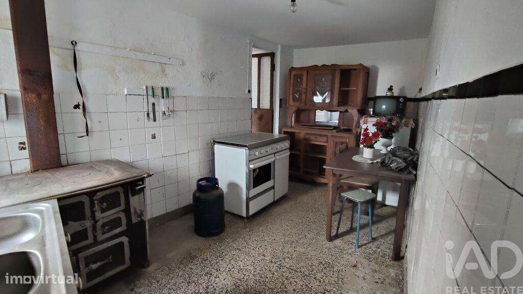 Casa / Villa T2 em Pedrógão Grande de 176,38 m2 - Grande imagem: 4/28