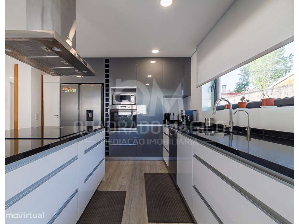 Maravilhosa moradia T3+1, térrea e de linhas modernas a 2 minutos d...-8