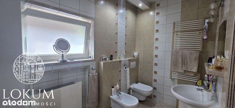 Wyjątkowa Połowa Domu z dużym ogrodem.-11