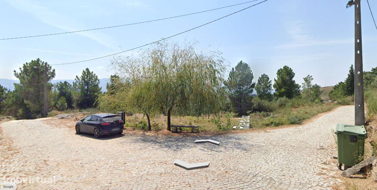 Terreno urbanizável em Torre de Tavares (17.500 m²) - Grande imagem: 2/6