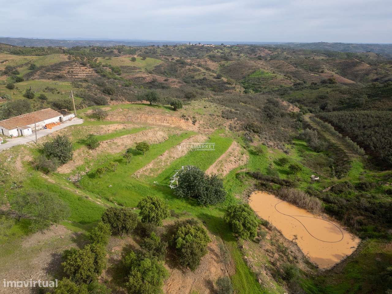 2 Terrenos rústicos com 10586 m2 situado no Lugar de Magoito (Odeleite-11