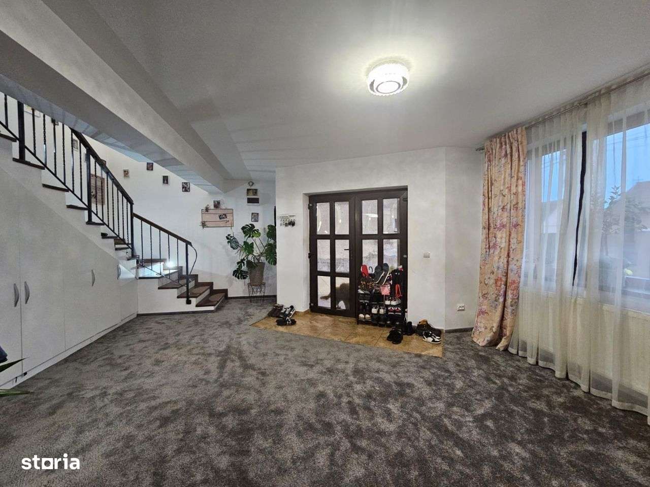 Vand casa P+M, deosebita, zona Gai-12