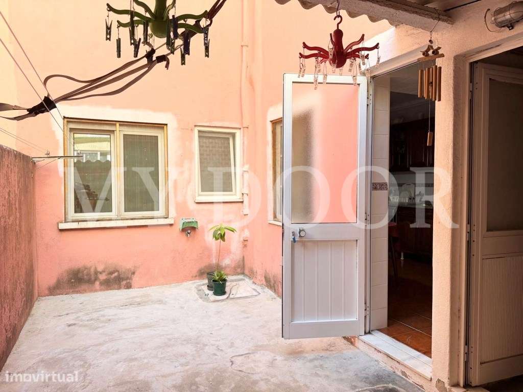 Apartamento T2 em Moscavide - Excelente Área - TERRAÇO 25M-8