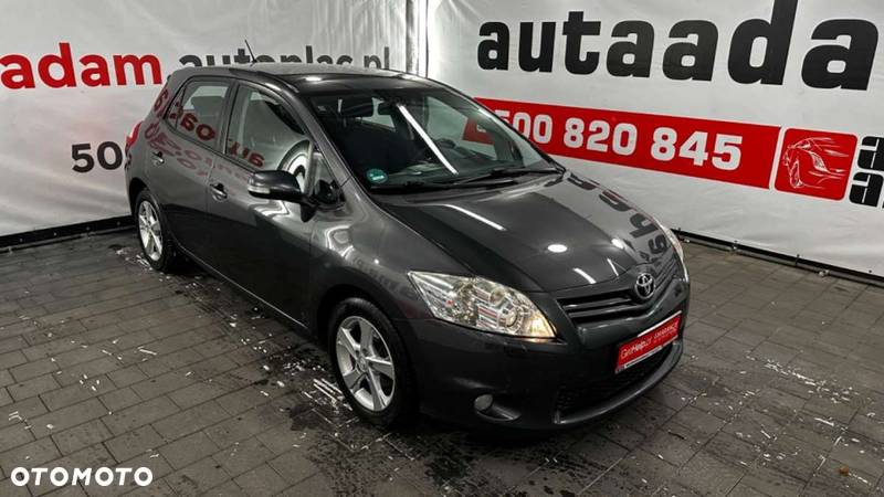 Toyota Auris 1.6 Executive - 4