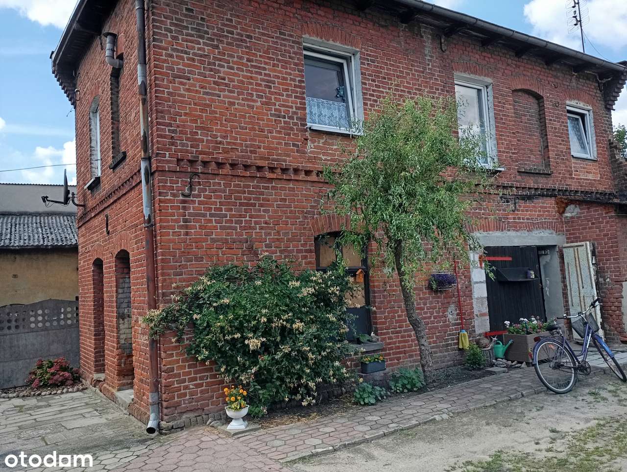 Super oferta 2 domy mieszkalne w centrum Lubichowa Atrakcyjna Cena - Pełny obrazek: 5/7