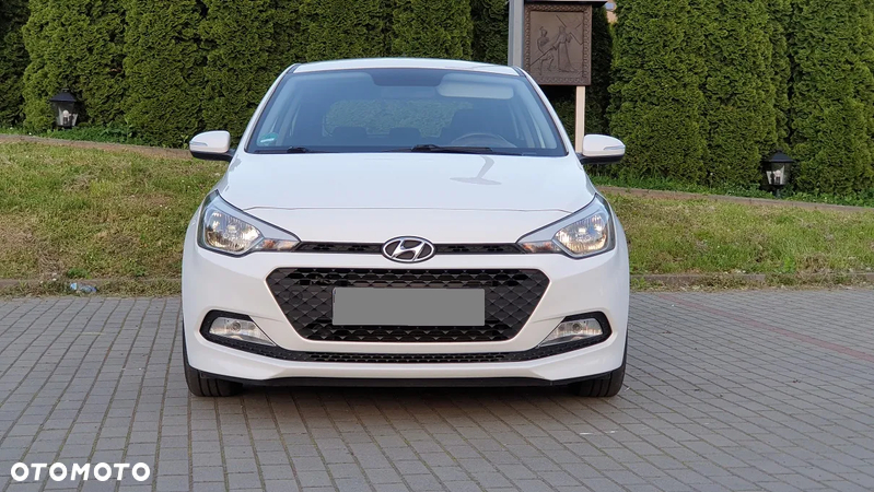 Hyundai i20 blue 1.2 Pure - 2