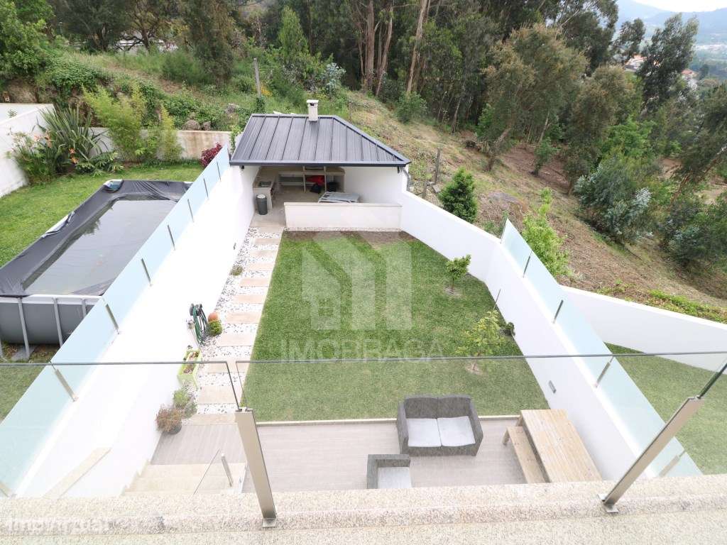 Venda Moradia Banda T3, em Esporões, Braga-35