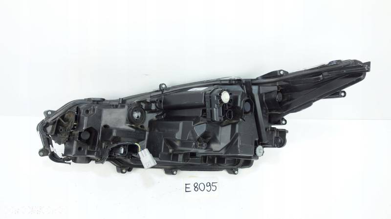 TOYOTA COROLLA SEDAN E21 LAMPA FULL LED PRAWY PRZÓD 2018- 81145-02T51 - 7