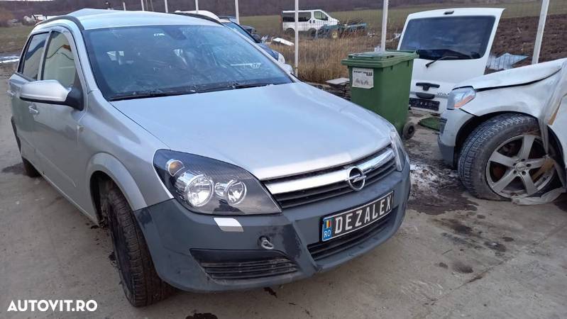 Dezmembrari Opel Astra H break 1.9CDTi 120cp 6trepte - 1