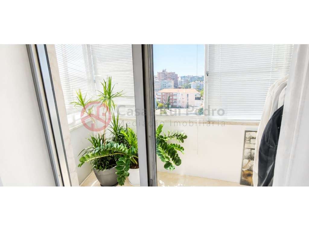 Apartamento T2 Remodelado em 2015 com Excelentes Áreas e Localizaçã...-5