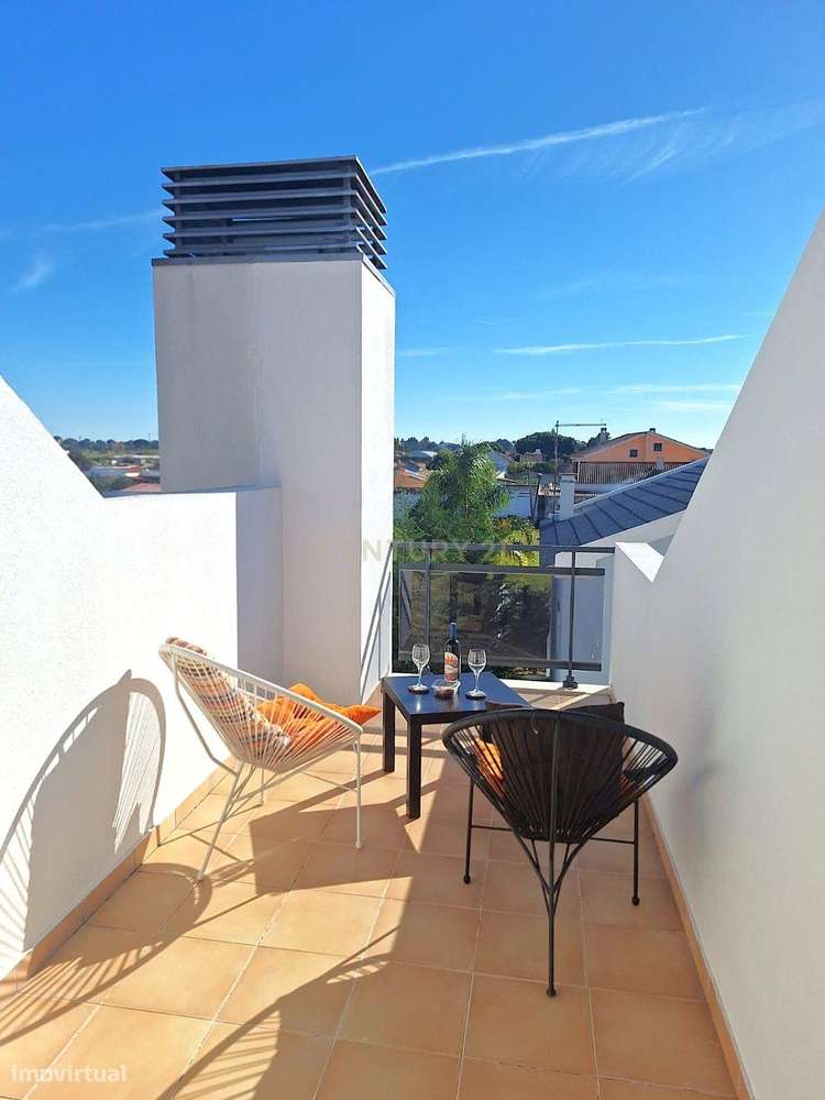 Moradia T3+1 em Alcochete: Luxo e Conforto!-47