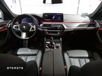 BMW Seria 5 520d xDrive mHEV - 17