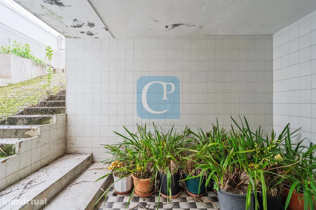 Moradia com dois apartamentos independentes em Vila Nova de Gaia-37