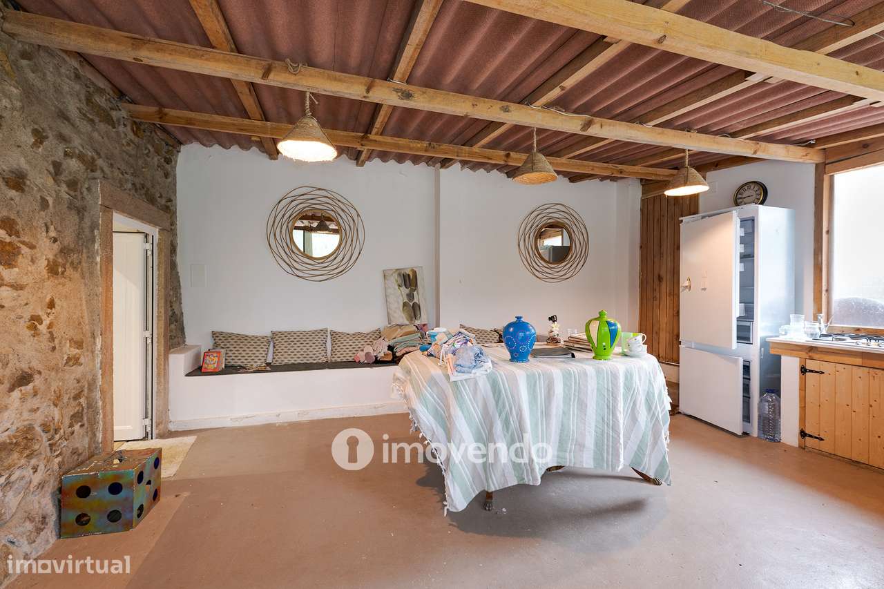 Moradia isolada T1+1, perto da serra, cidade e praia, em Sintra - Grande imagem: 4/37