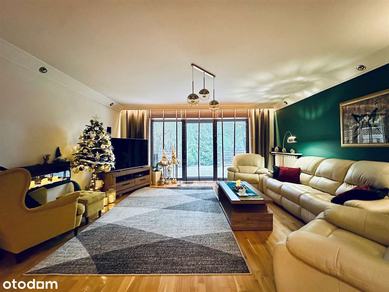 Przestronny, solidny dom po remoncie z ogrodem.-6