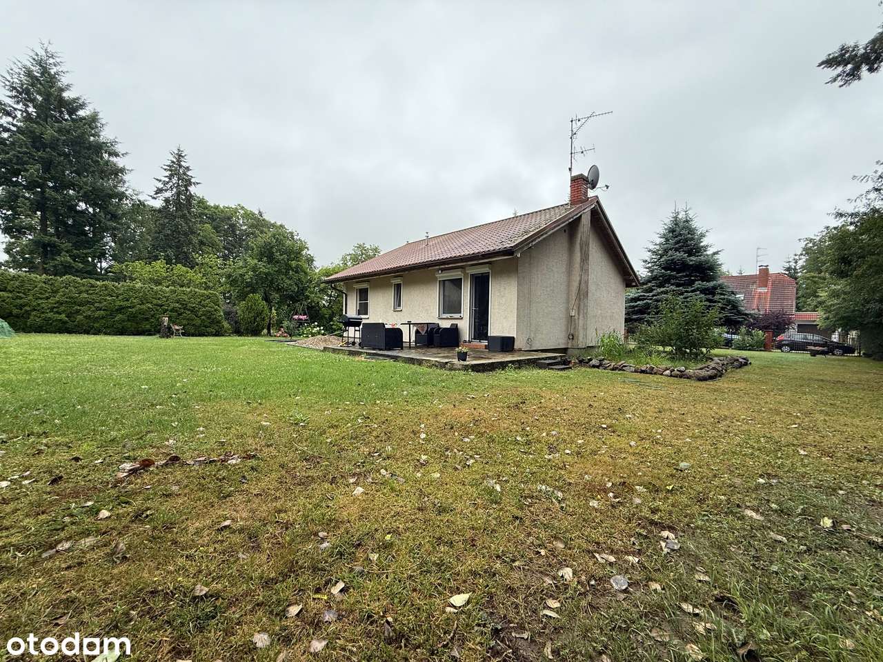 Uroczy dom, 3 pokoje, na dużej działce, Kicin-16