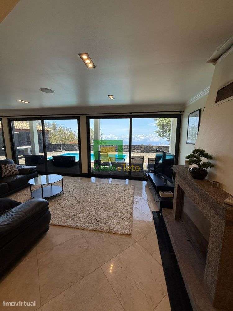 Moradia T3- Achadas da Cruz-19