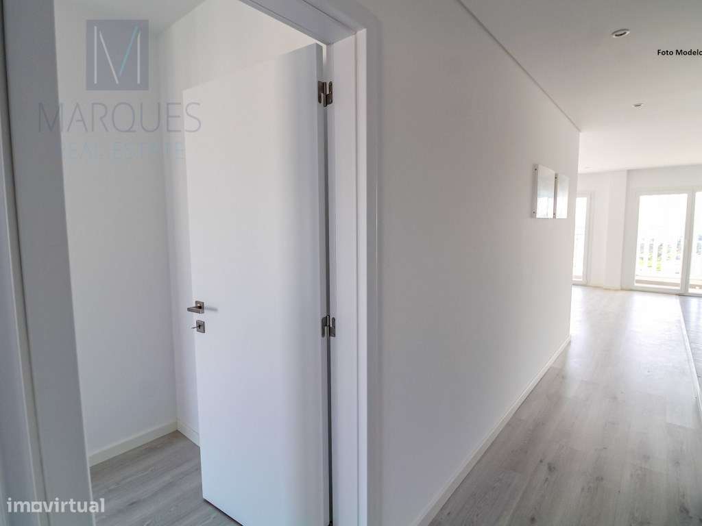 Apartamento T3 em Santa Marta do Pinhal - Corroios-9