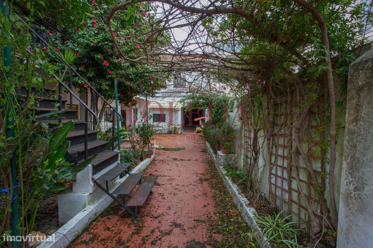 Moradia T7 em Almeirim-54