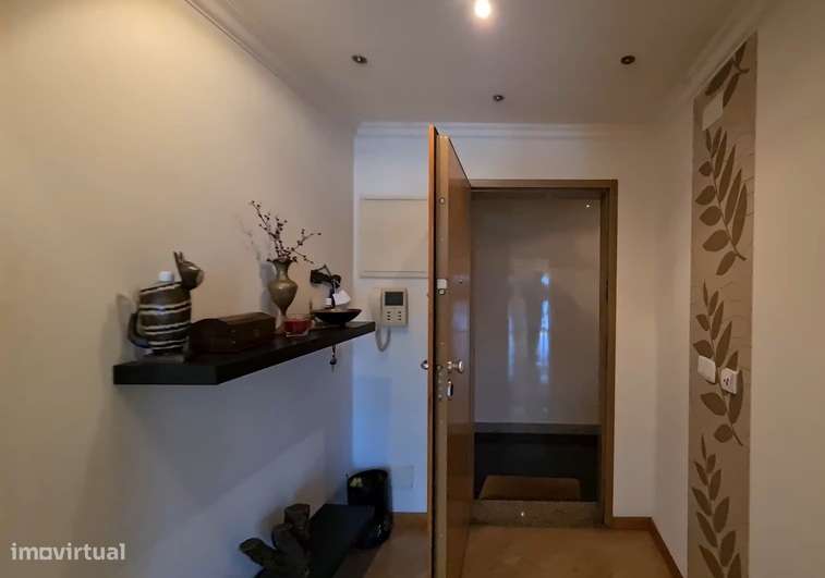 Apartamento T1 na Mina de Água, Amadora, Lisboa - Grande imagem: 5/33