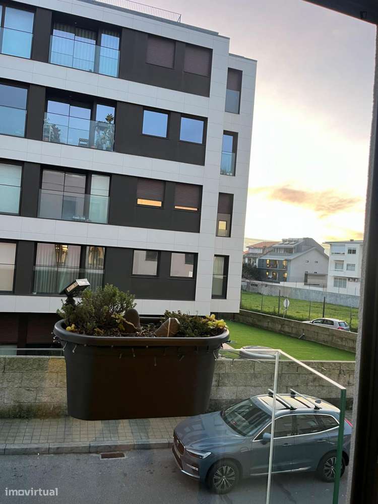Apartamento com 1 quartos - localizado em Ramalde Porto - Grande imagem: 5/10