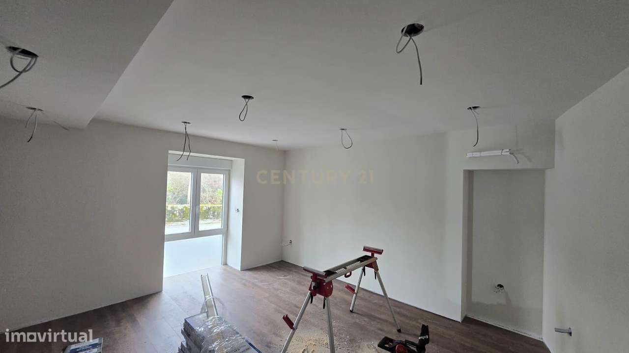 Casa Moderna em Coutos de Viseu com Vista Panorâmica - Grande imagem: 4/11