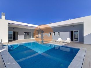 Moradia T2+2 Moderna com Piscina, Garagem e Acabamentos Premium - Q... - Grande imagem: 2/55