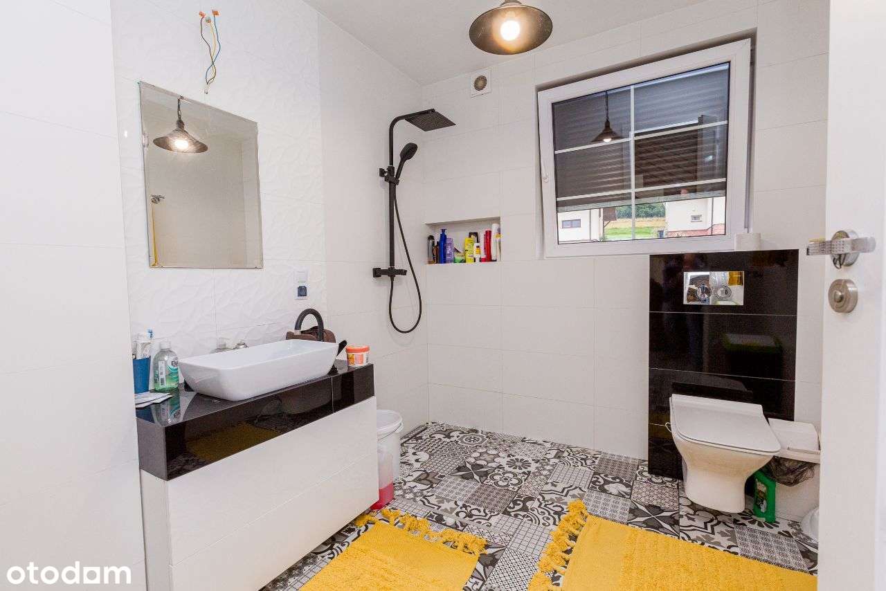 Kilkuletni dom pod lasem (Pod Łyską)-9