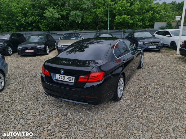 BMW Seria 5 520d Sport-Aut. - 27