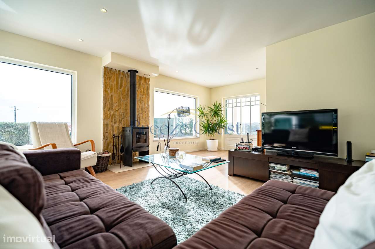 Moradia T2 com Piscina Privada e a 30m de Lisboa-13