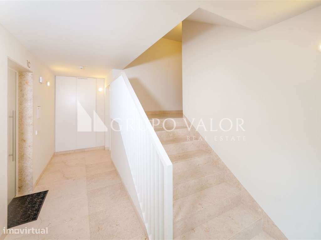 Apartamento T2 com jardim, piscina e garagem - Baixa de Lisboa/Mour...-9