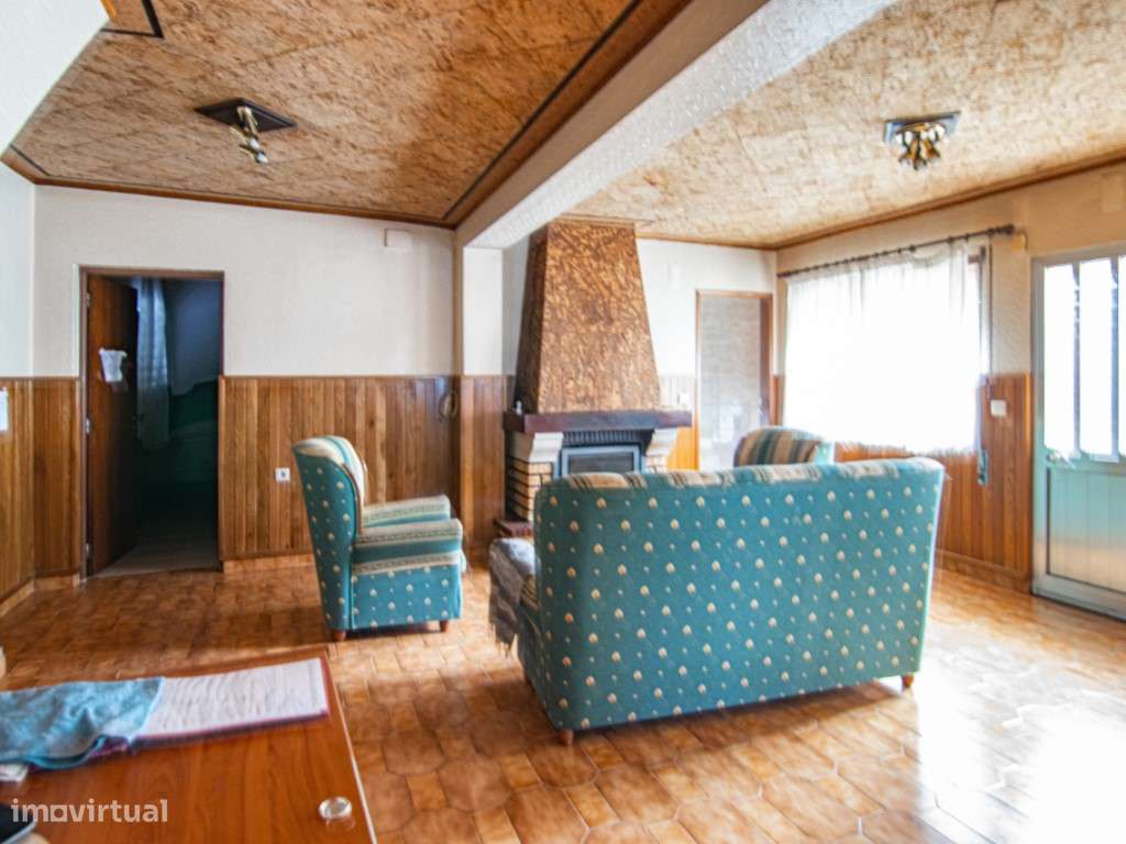 Moradia T8 com terreno, com potencial para rentabilização - Caxaria... - Grande imagem: 5/35