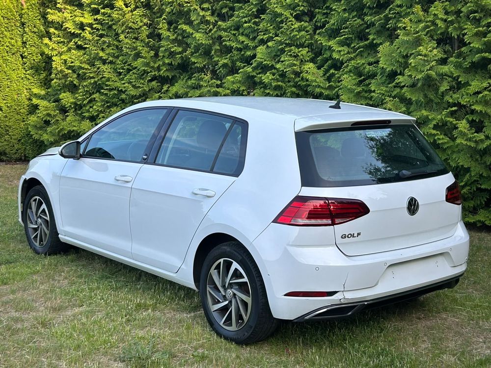Volkswagen Golf VII 1.4 TSI Sound 2018