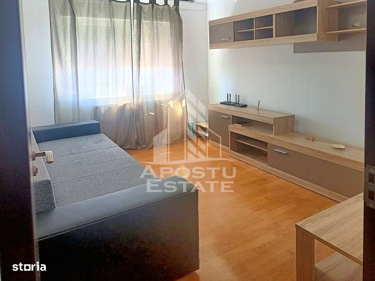 Apartament 3 camere Micalaca 82 mp - Imagine principală: 2/12