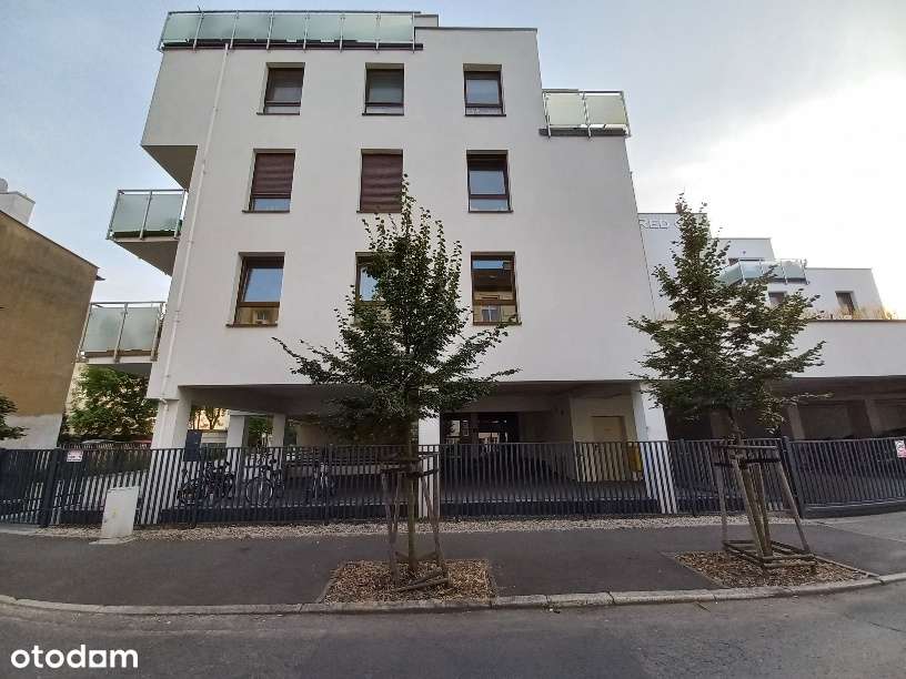 Nowoczesne, klimatyzowane 2 pokoje z garażem i komórką blisko centrum!