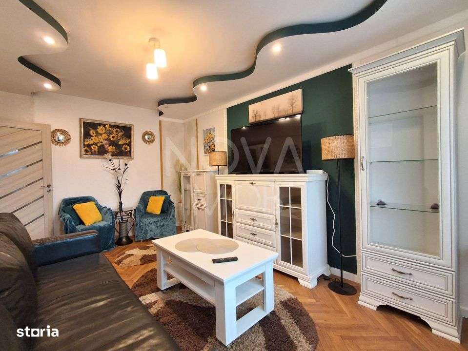 Apartament de inchiriat 3 camere etajul 4, cu lift,  Zona Vasile Aaron - Imagine principală: 2/12