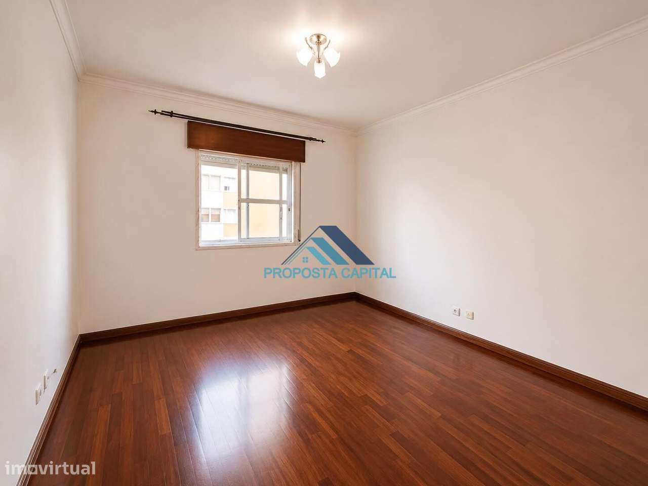 Apartamento T2 Tapada das Mercês-13