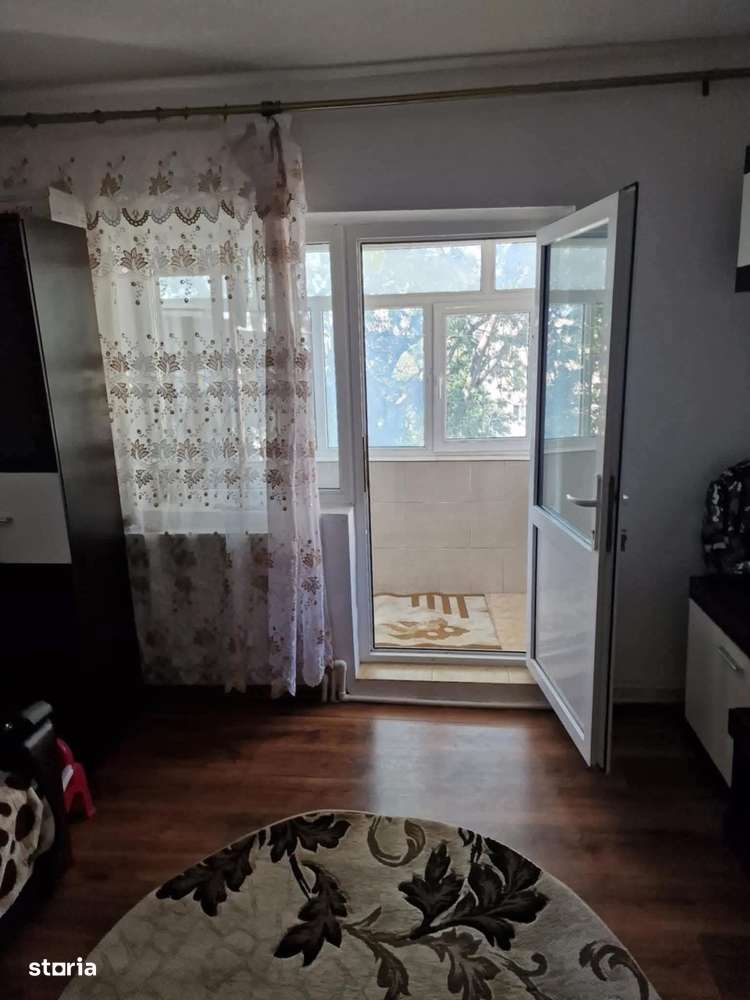 De vanzare 2 camere mobilat și utilat Pret 42.500e - Imagine principală: 2/6