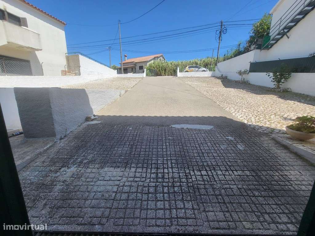 MORADIA T4 COM ANEXO E ESPAÇO COMERCIAL - Grande imagem: 5/29