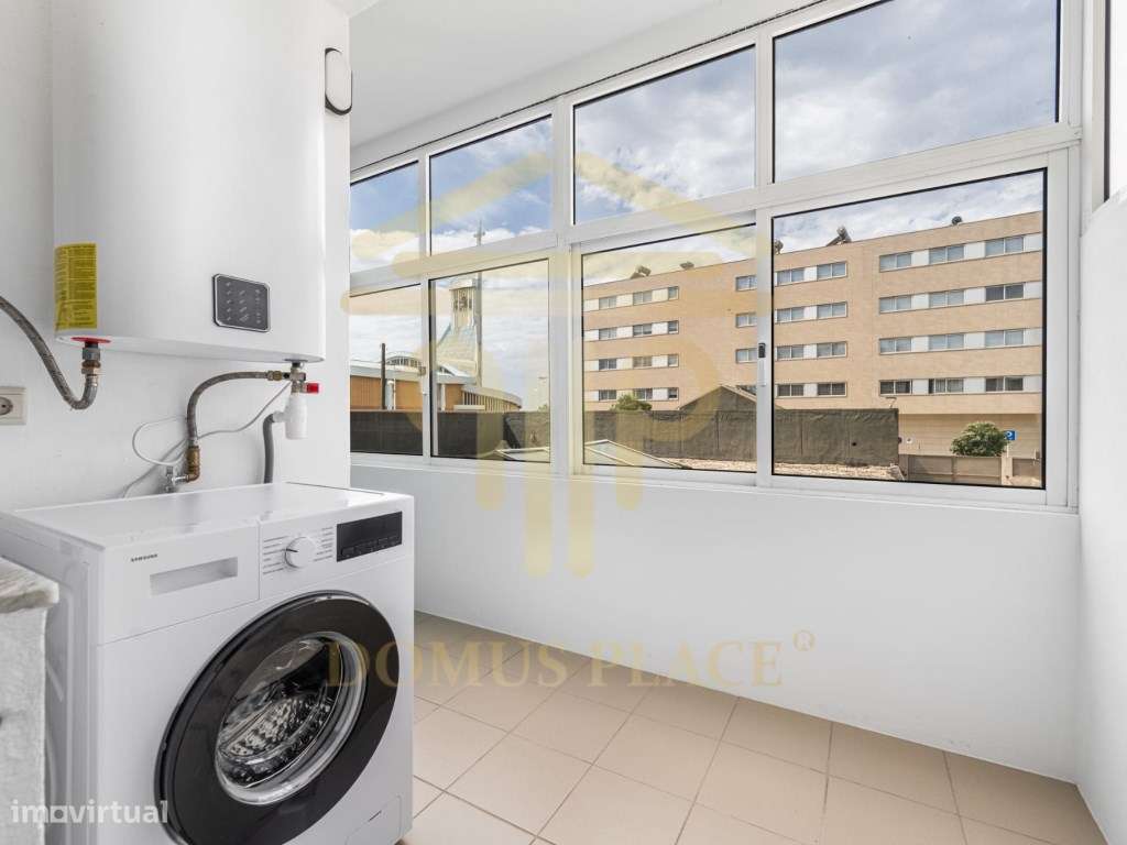 T2 Renovado com Vista Mar - Caxinas | 2ª Linha de Mar-11