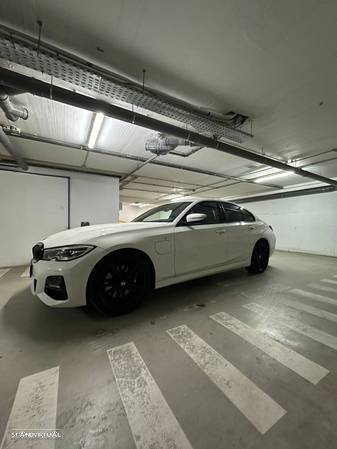 BMW 330 e Pack M Auto - 5