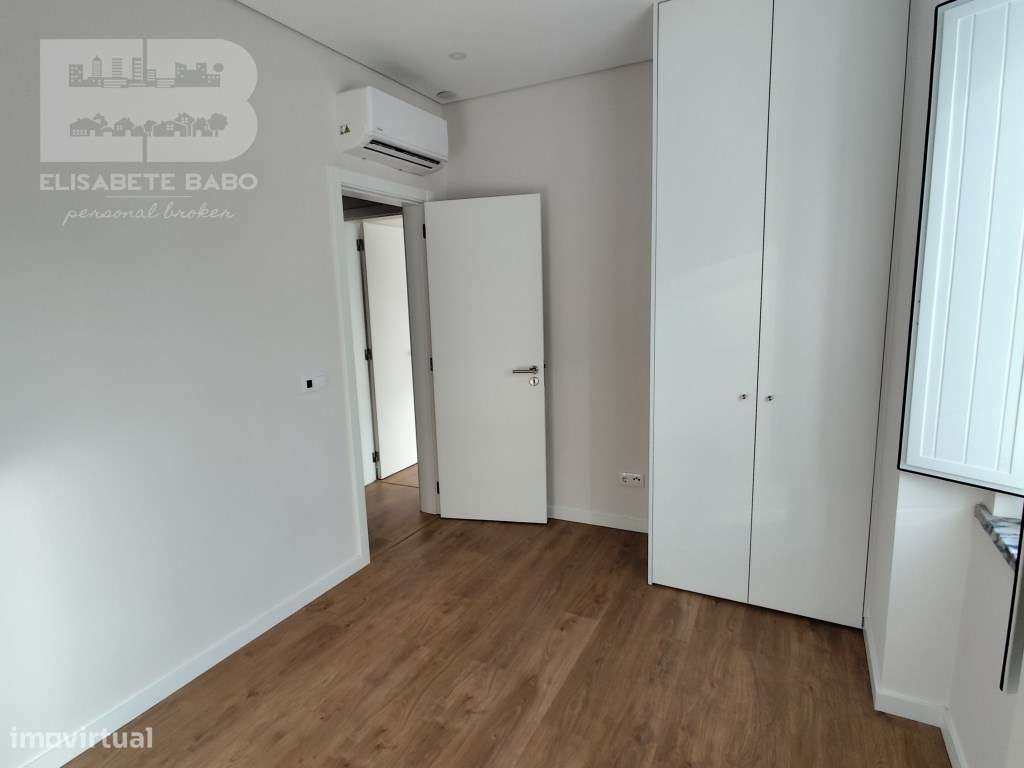 Fantástico apartamento T2+1 no Centro do Montijo-40